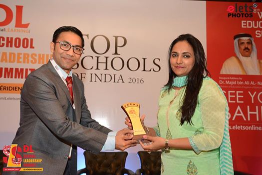 dl_magazine's tweet photo. Ankur Gupta CEO of @CampusMall being felicitated at #elets_SLS conference https://t.co/kGZSwWLCG5