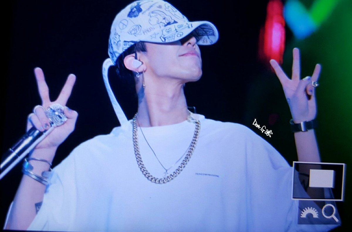 Dear_GD818 tweet picture