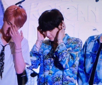 폭죽이 터지면 첫째는 으아아아아아ㅏㅏㅏ 이고 둘째는 곧 터지겠네 #진슙