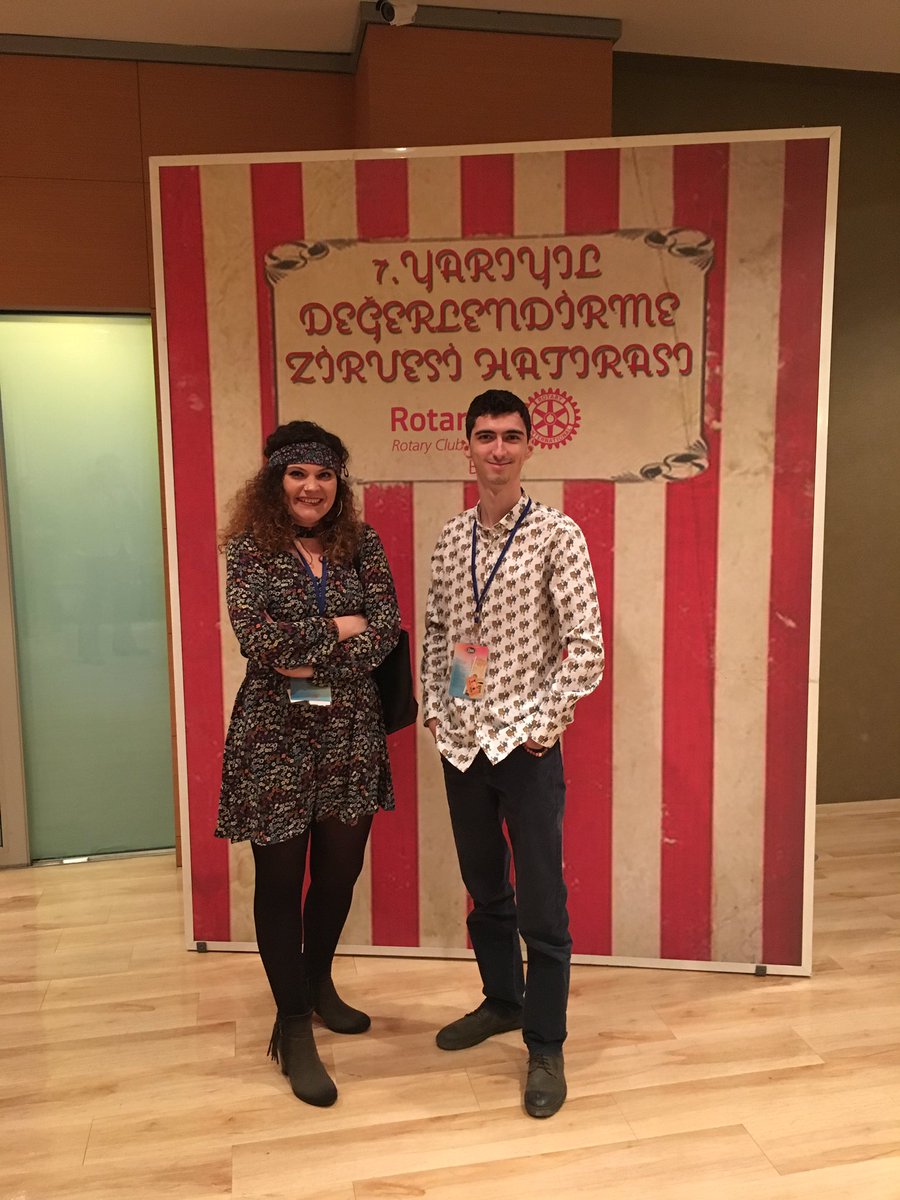 7. Yarıyıl Değerlendirme Zirvesi 'Retro Konsept Parti' Hatırası. #elbetbirgunbulusacagiz #yariyil2017 #gemlikrotaract