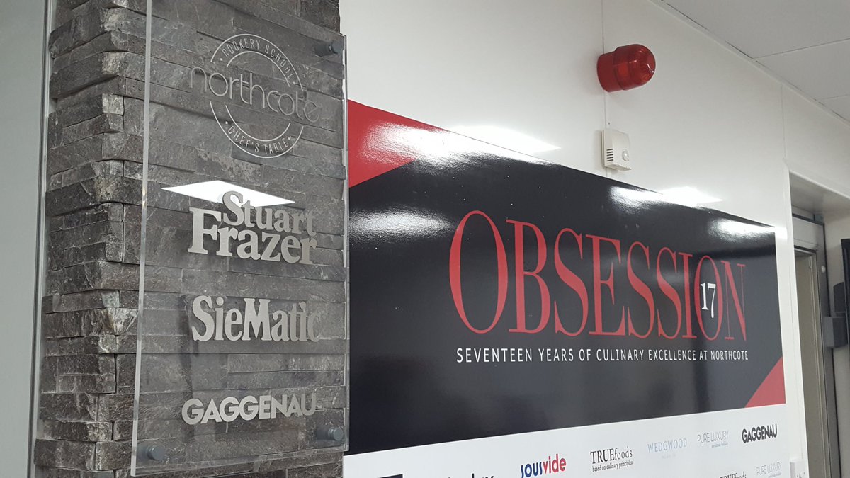 BoltonSign's tweet photo. Hope you like your new signs..installed just in time for #Obsession17 @NorthcoteUK @craggggle @_LisaAllen 😉 https://t.co/OXNNFjPHv9