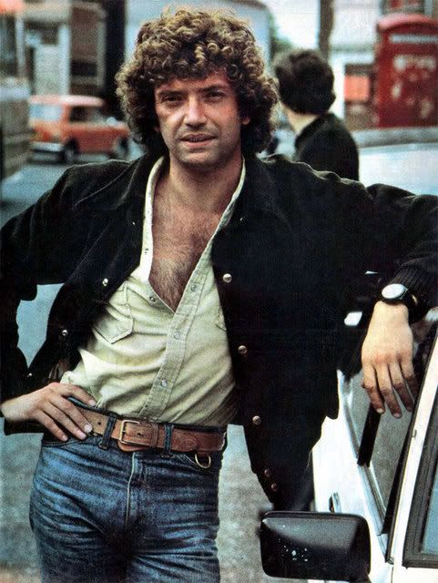 Happy Birthday to one of my favourite actors, the fabulous Martin Shaw! Xx  Xx 