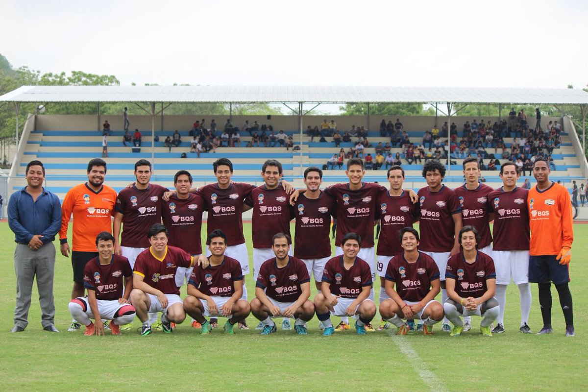 AEFIMCP_'s tweet photo. Lo logramos, @FimcpEspol campeón del Interfacultades 2016-2017 organizado por @LDP_Espol Arriba #FIMCP 💪🏼🏆🥇⚽️🏐🎾🏓🏋🏼‍♀️🏀🤾🏽‍♂️ https://t.co/M1QWv8Lw7K
