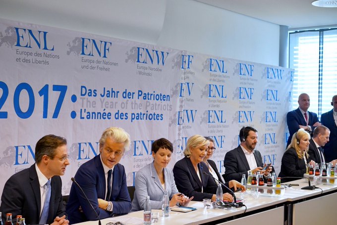 Voir l'image sur Twitter Voir l'image sur Twitter