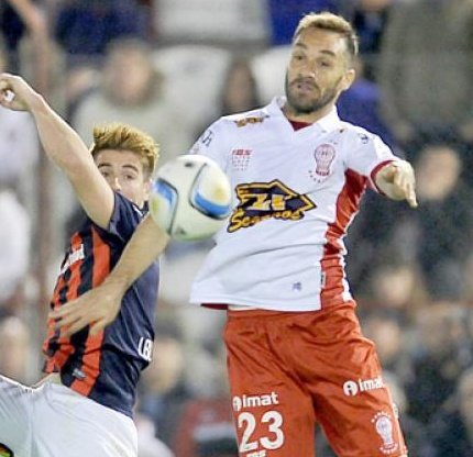 Contragolpe610's tweet photo. Hoy cumple 34 años Ivan #Borghello (@IvanBorghello), ex jugador de #Newells, #Huracan, #Gimnasia y #AllBoys. Actualmente en #AtleticoParana. https://t.co/PzxKt86fcz