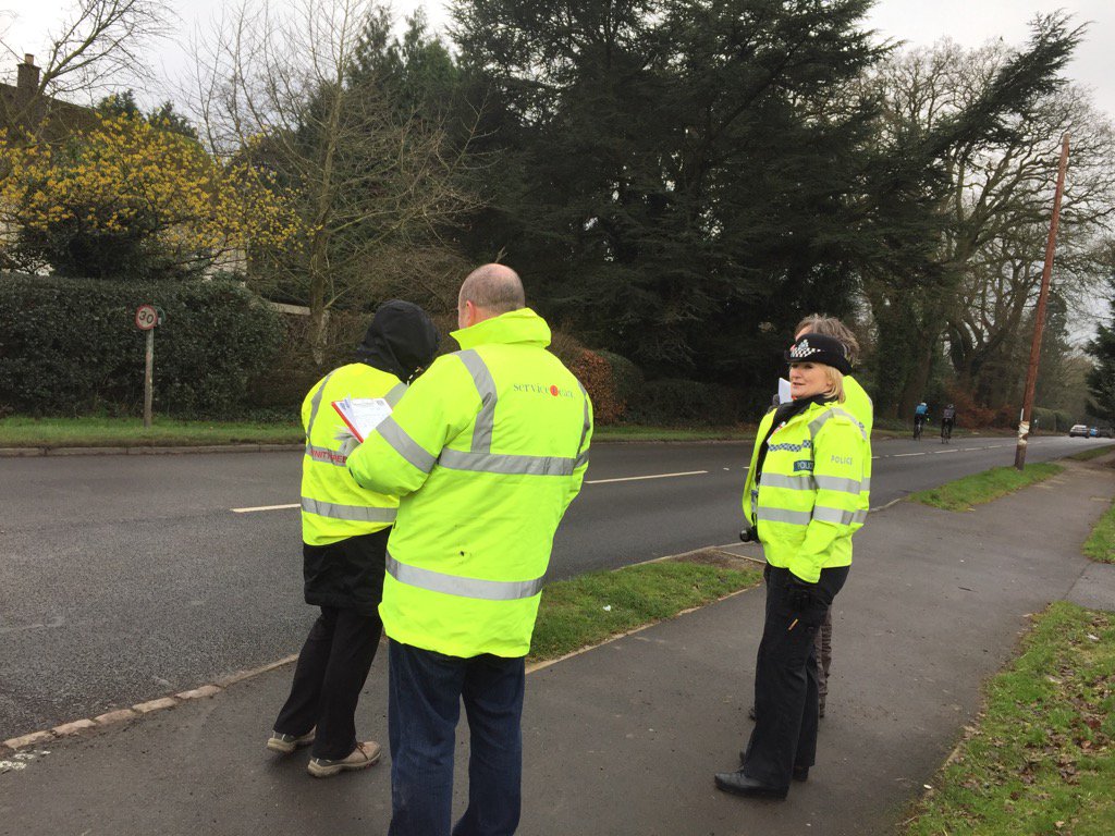 Meriden Speed Watch today at Hampton Lane with @WMPRurals 558 passing vehicles in one hour at least 21 speeding