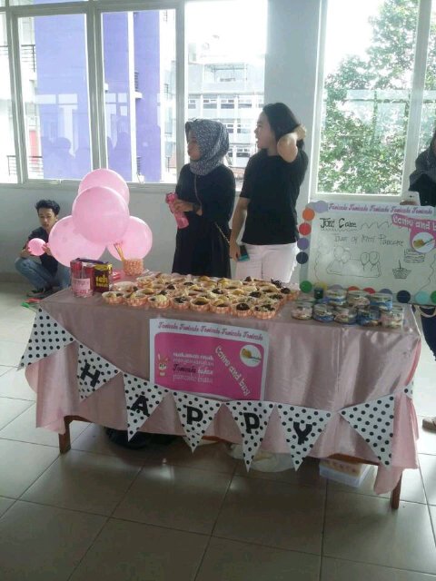 martabaksmini08's tweet photo. Pancake jominya bikin ketagihan bikin nambah terus &amp; trs dateng aja ke standnya di #bizday2017 #digmarkstiekesatuan https://t.co/BnBberApdA