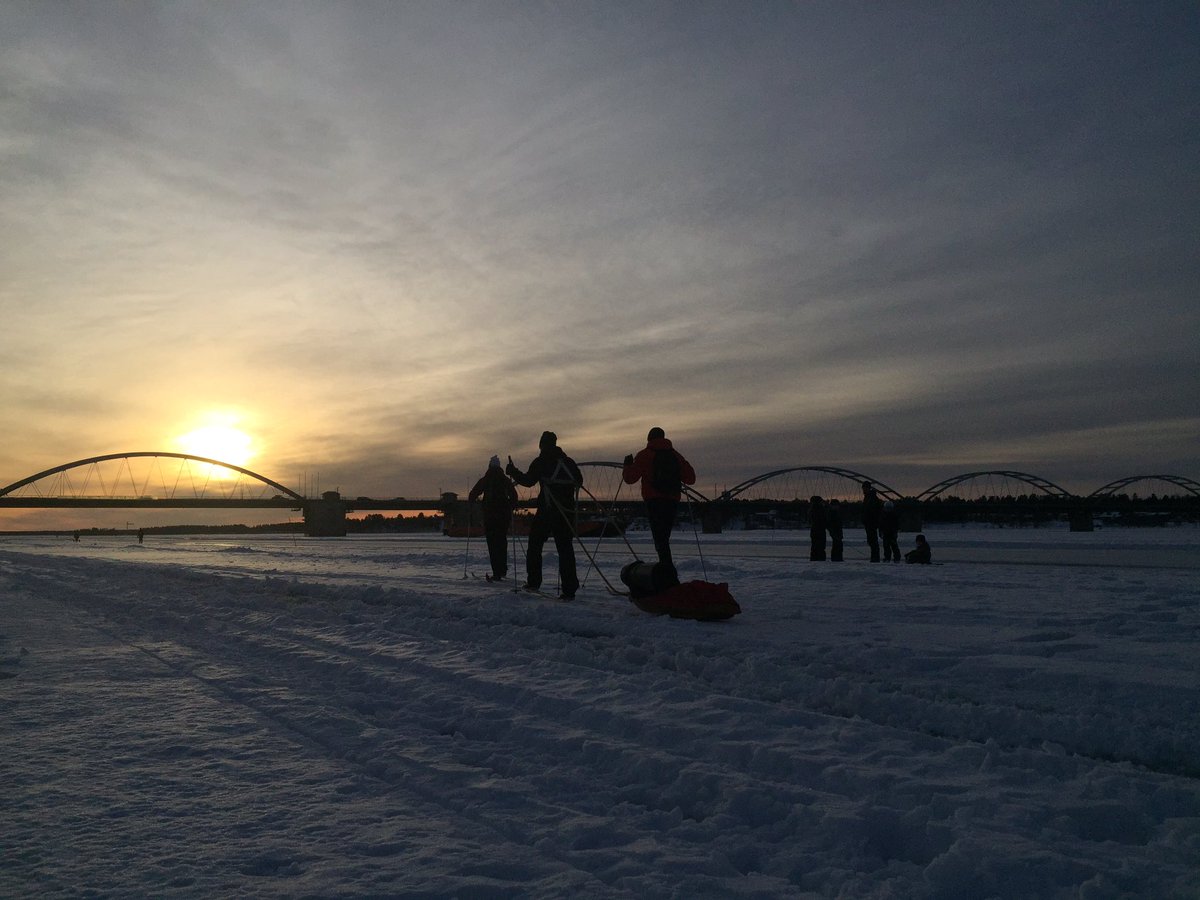 luleanu's tweet photo. #luleälv #luleriver #icetrack #xcountryskiing #outdoor #theluleaway ❄️💙❄️ https://t.co/uo6n7t4NrZ