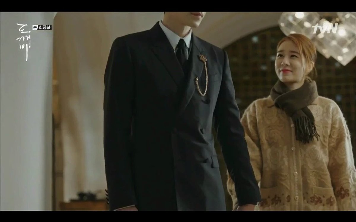 MyKoreanDramaID's tweet photo. Mereka ngelewatin pintu bareng 😭 #Goblin #Leedongwook #YooInNa https://t.co/XMk3oAvZFc