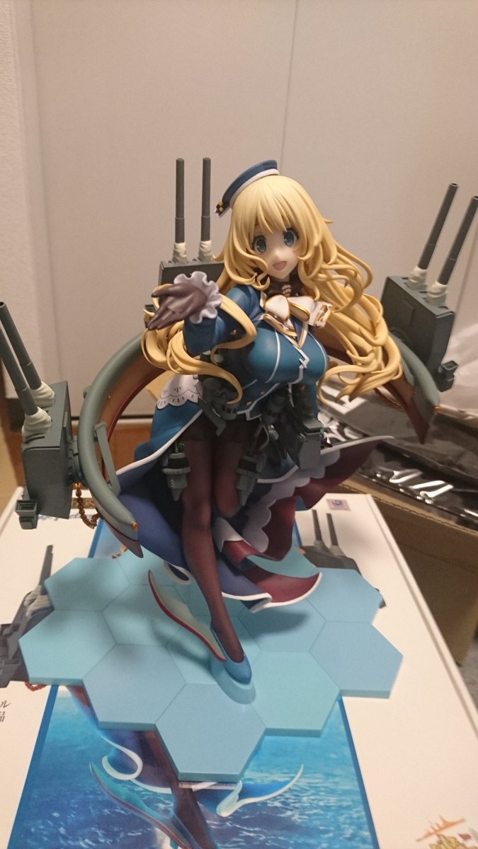 twilit626's tweet photo. 正面、背面、武装なし背面
スタイルおっぱいとお尻がでかくてよし、武装もジョイントである程度いじれてよし
髪や手なども細かいとこもよく作られてて何の文句もねえ！！ https://t.co/bHiYevi2cG