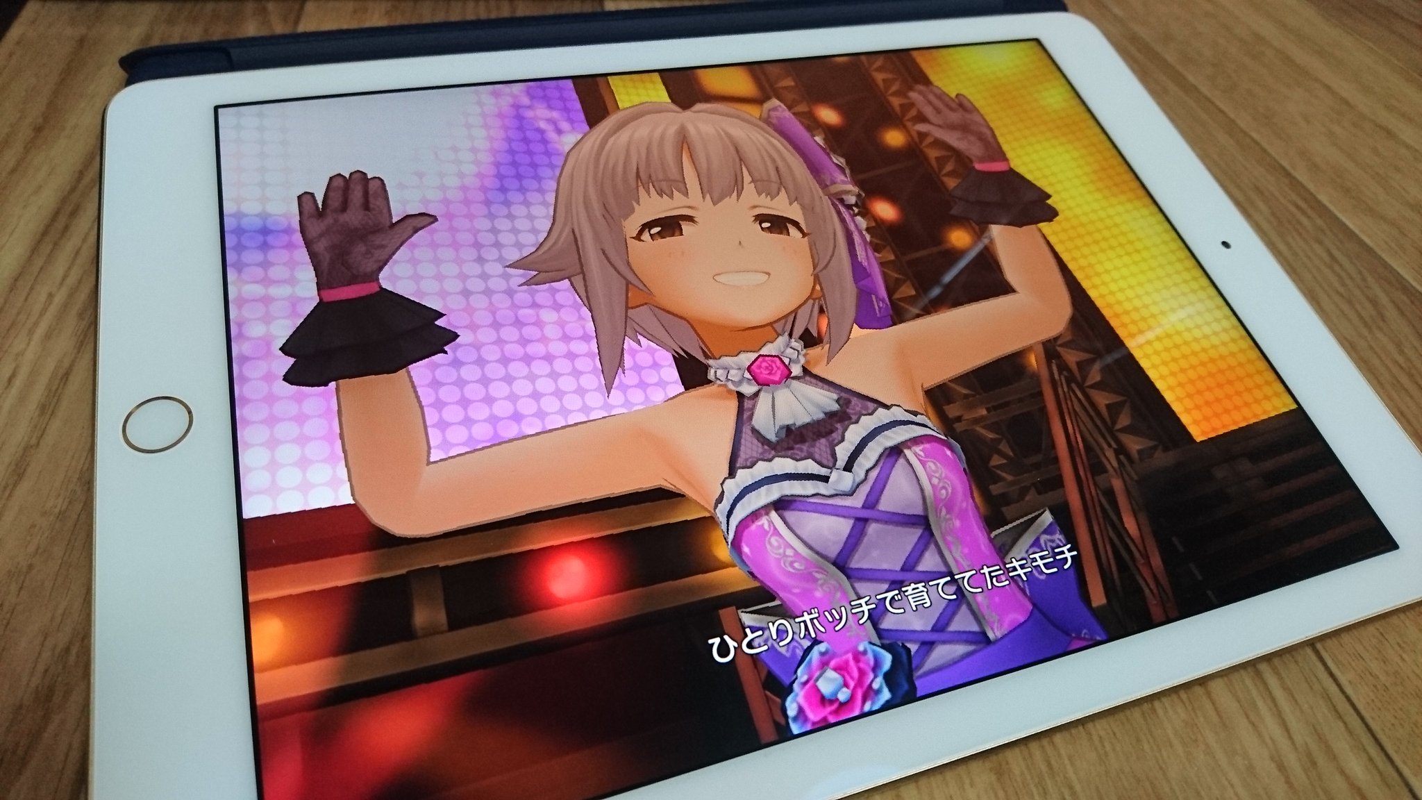 カナヲ 9 11被ノエs12公開 Ipadにしたらデレステ遅延ゼロのドンピシャ反応だしmv巨大でキレイだしで最高オブ最高 T Co Tbzfaes5zq Twitter