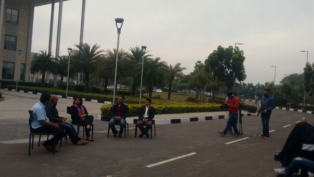 ISBedu's tweet photo. Budget Recommendations from the ISB community coming up on @DDNewsLive @GeminiNews @CNNnews18 @businessinsider #Budget2017 https://t.co/KtzDMAQxhs
