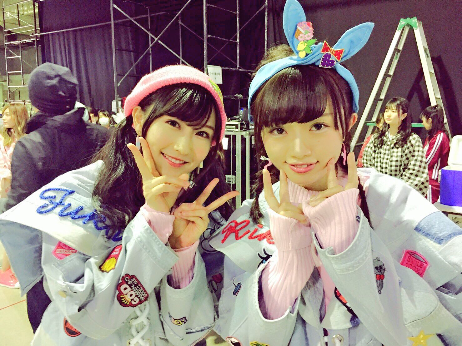 女性アイドル衣装画像 в X: „青くさいロック(48G)ジーンズ生地の 女性アイドル衣装画像 в X: „青くさいロック(48G)ジーンズ生地の