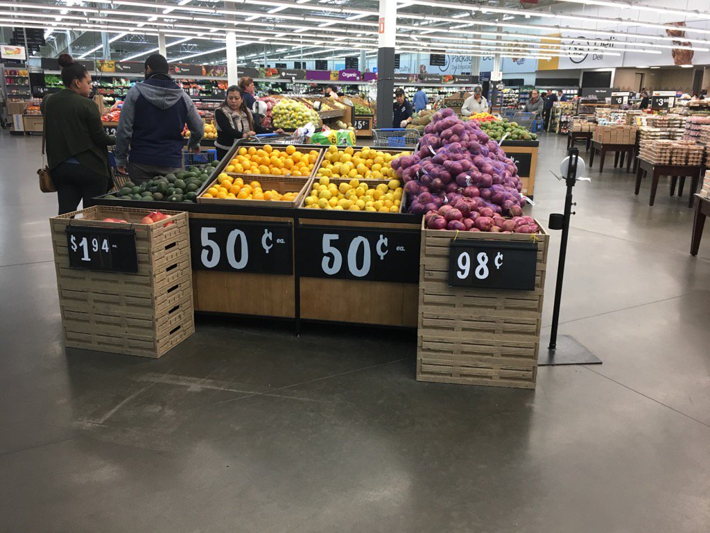 bernardbuono's tweet photo. #retail #distribution EDLP by Walmart simple, propre et toujours efficace https://t.co/WjgVtYaa9x