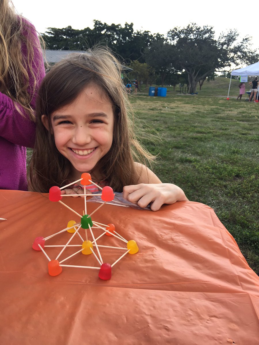 EngineerBrent's tweet photo. Fun times at #EF2D! Thanks to #SWE and @FSASCE for their support! Great to see @ParhamCody and family working with the kids! https://t.co/16W6aQge95