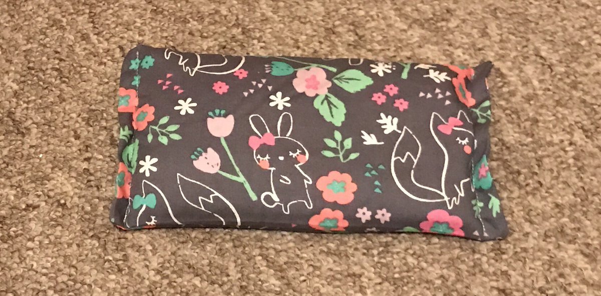 leannesgifts's tweet photo. As a #thankyou,everyone who #follows my page and #retweets this post is entered into my #giveaway of this #heatbag-closes 9pm 23rd Jan 2017 https://t.co/QOSDaMTQgA
