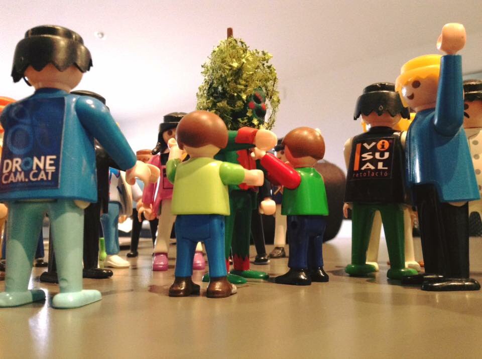 ClickPatum's tweet image. Els amics del Ple s'han despedit d'ell abans que s'enlairi fins a l'estratosfera! 22 de gener,a partir de les 11.00h,Pl. Font del Ros,Berga.