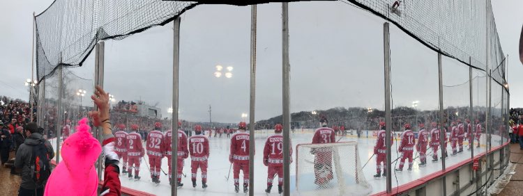 Ponies2017's tweet photo. GAMETIME #HDM17 https://t.co/GOmG0zbc9B