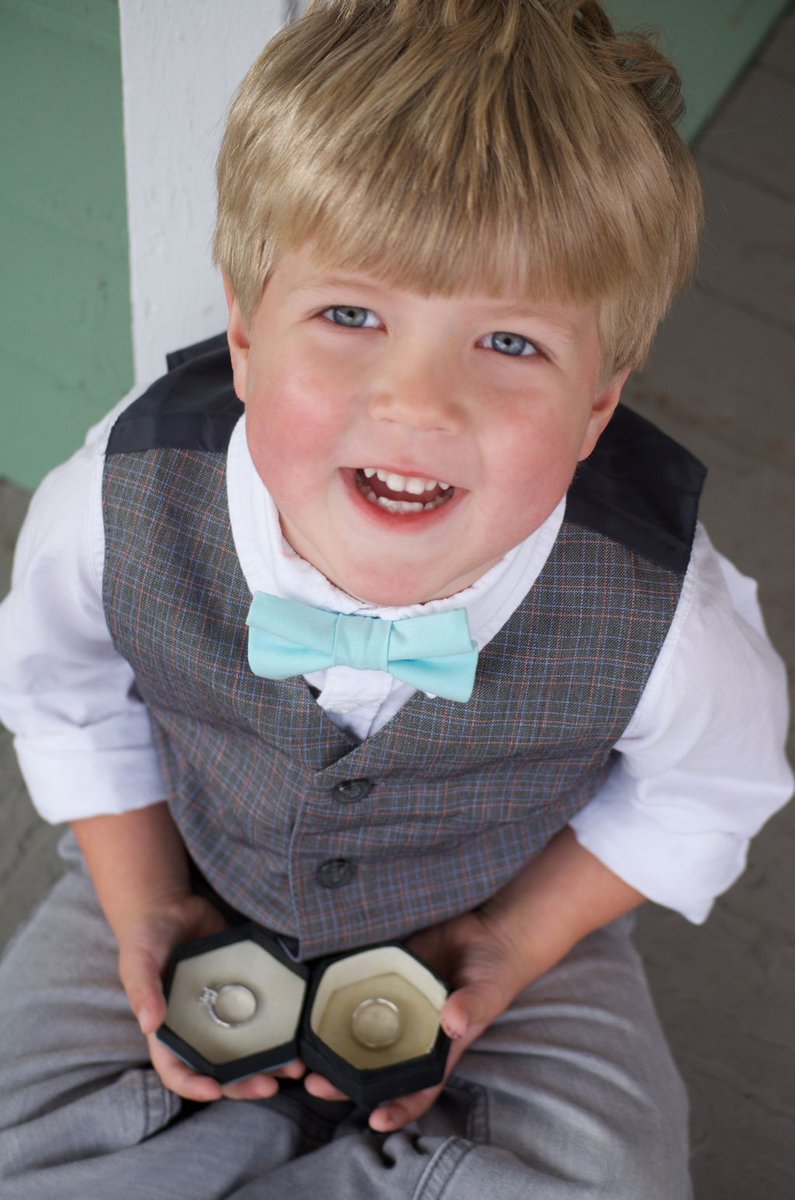 dappergent1's tweet photo. Planning your #wedding ? How about a #bowtie for your adorable #ringbearer  #weddingstyle #weddingideas #boysbowtie https://t.co/LcUcfuxBwU