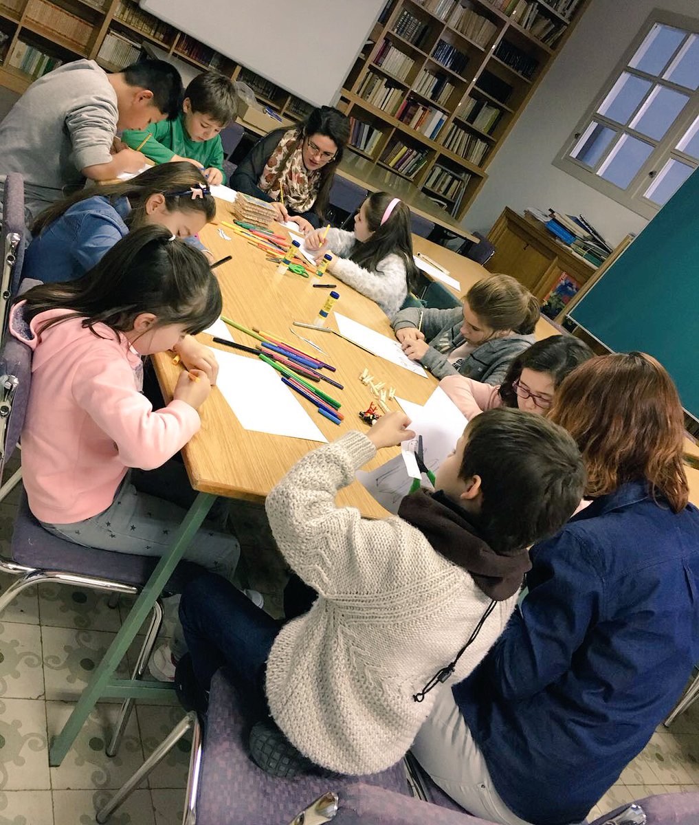 ITAVERE's tweet photo. ¿Ganas de jugar y disfrutar con los amigos? Mañana a las 10:00 h. @ITAVERE te espera!! @itakazgz @escuelaspiaszgz https://t.co/aRW8ClEpt8