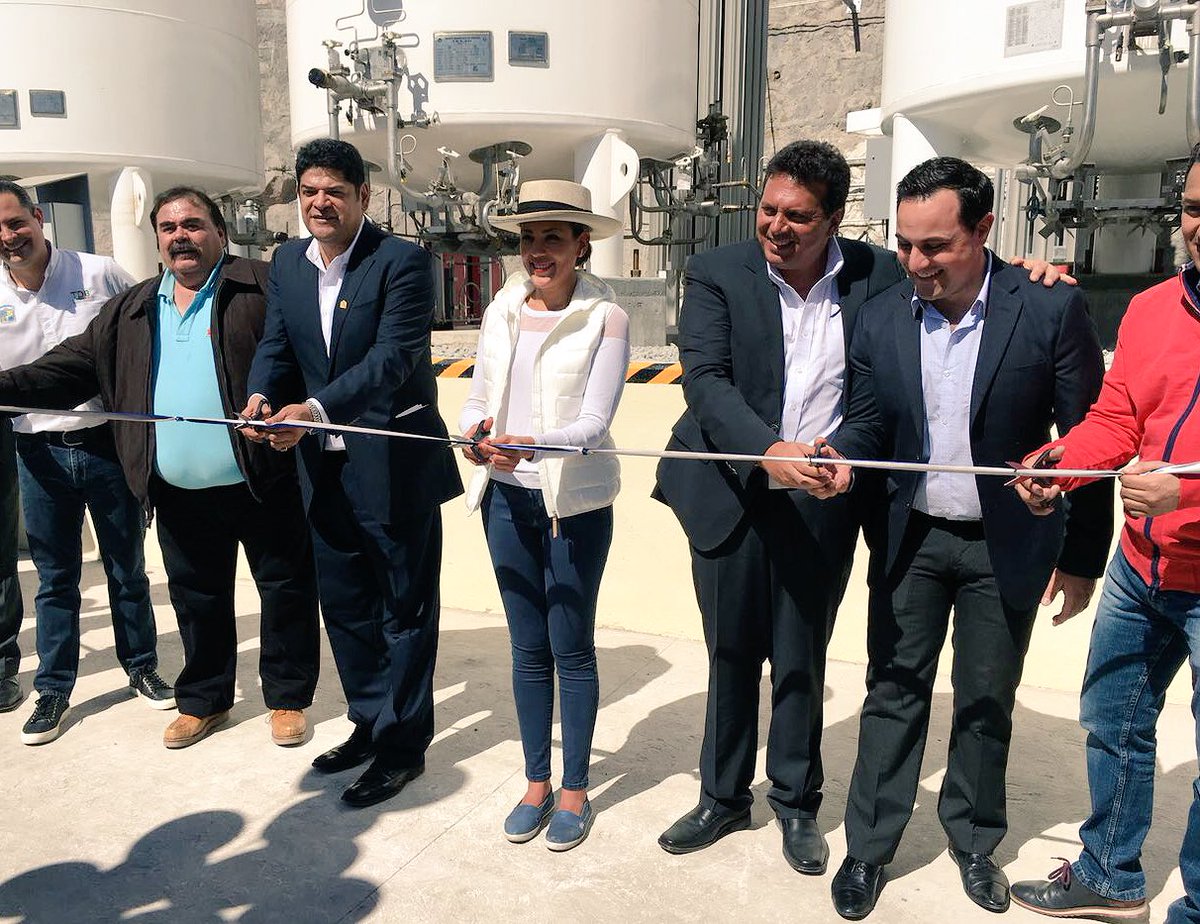 denisse_ugalde's tweet photo. Celebro que cada vez más empresas confíen en #TDB, hoy se inauguró la empresa Exel Air. ¡Bienvenidos y éxito! https://t.co/pFkyPkjjlK