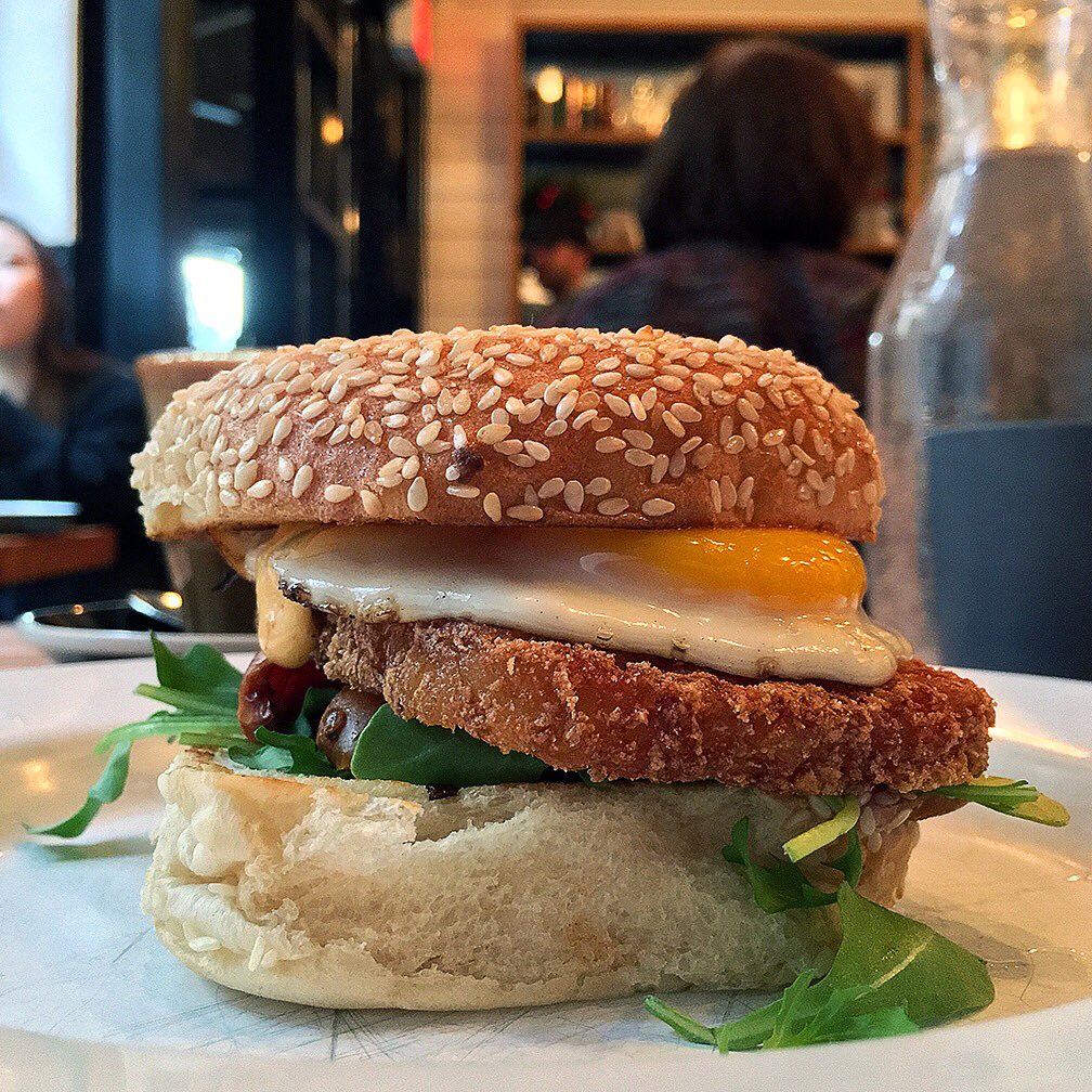 andersongouldjr's tweet photo. Egg Sandwich at Ruby's Cafe NYC. Try one of these👌🏽#brekkie #rubyscafe #nyc #eggsandwich #eatnyc https://t.co/oSR8MoRrWq