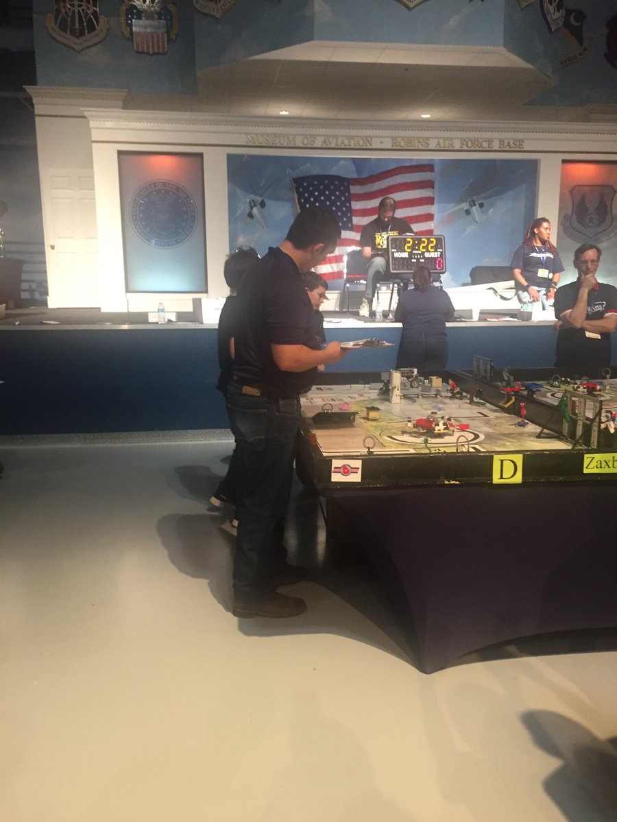 STEMSusanC's tweet image. @monroe_schools #elementaryrobotics #superregionals