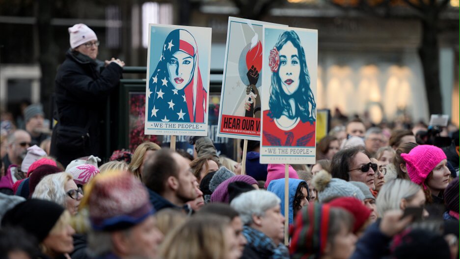 TaraHunnewell's tweet photo. #WomensMarch #Powerofmany #YesWeCan https://t.co/GxysT6qbda