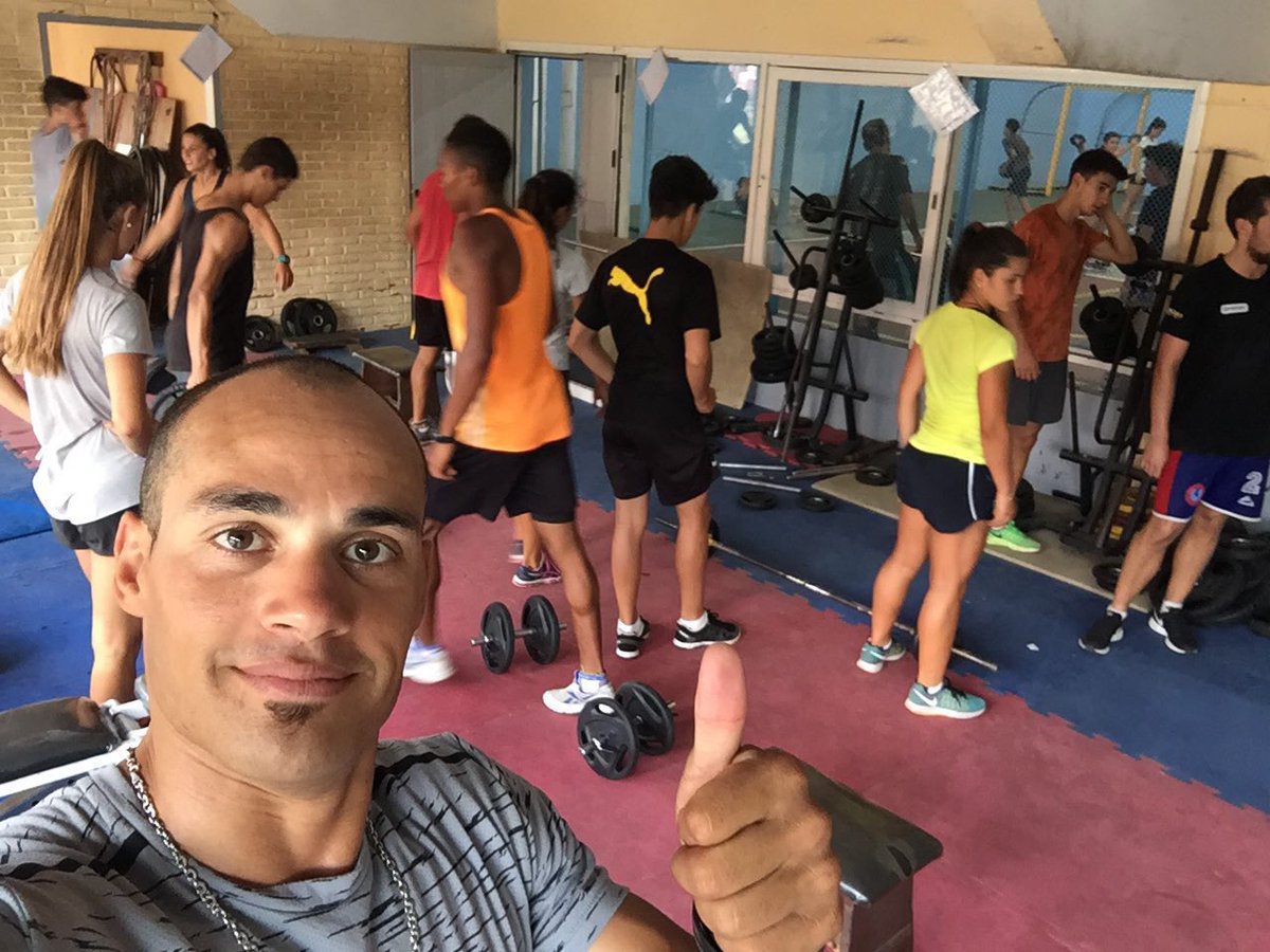 ASilvaOfficial's tweet photo. Entrena como si fuera una competencia y así el día que compitas será como una sesión de entrenamiento. #Pretemporada  #Sylab 💪🏼🥛#PiesAlados https://t.co/MHtDyEHWds