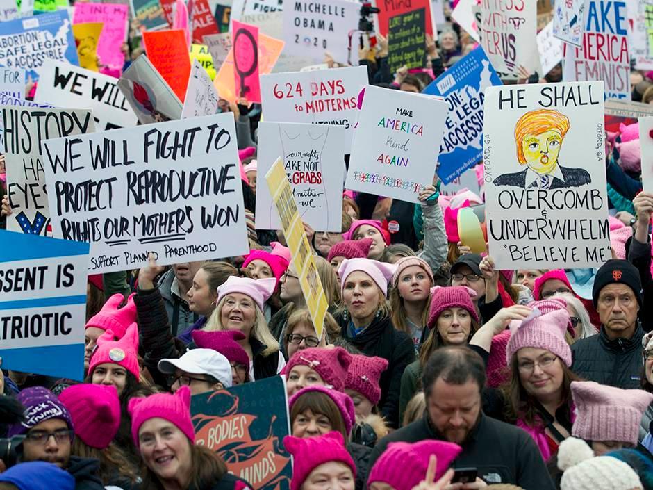TheWindsorStar's tweet photo. Inspired by Washington, more than one million women march around the world to send Trump a message https://t.co/VZ6xjIp7vw https://t.co/k6hgGIYJIz