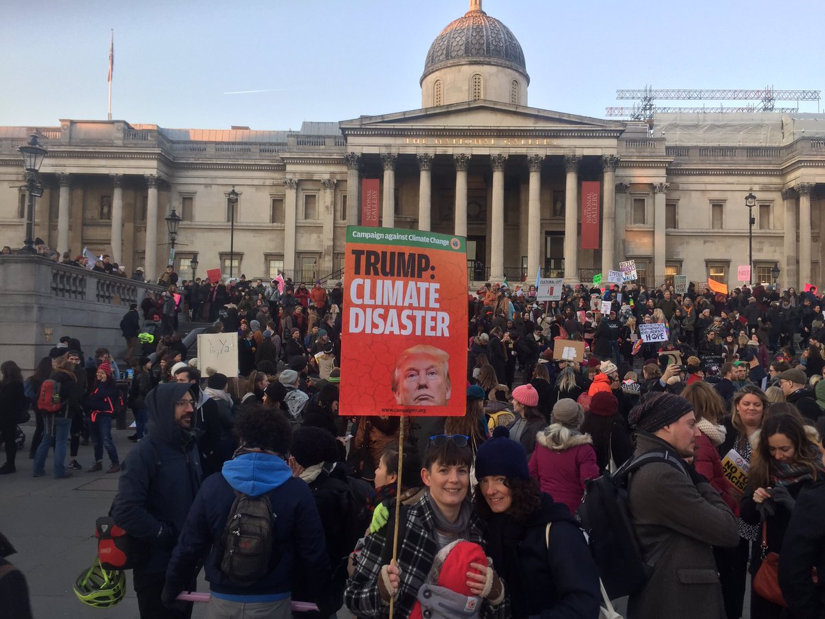 elliefazan's tweet photo. Tears in my eyes in #TrafalgarSquare today. Who runs the world? Girls! #WomensMarch @sustfash https://t.co/d3ZPld0C3o