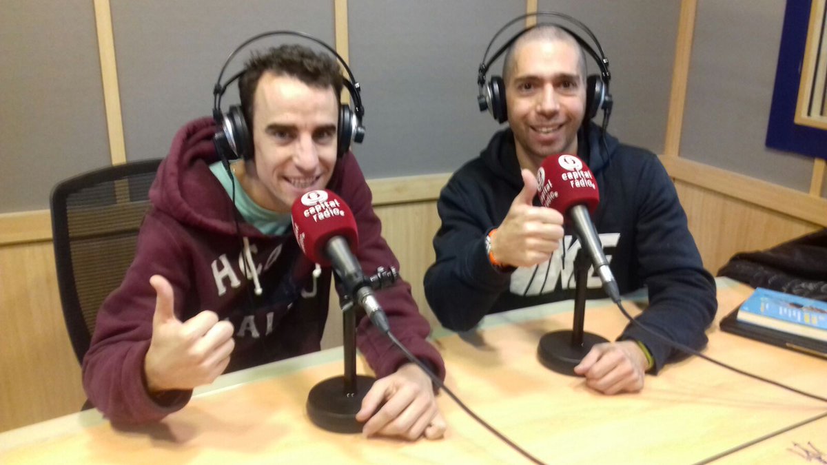 correaturitmo's tweet photo. #ENDIRECTO Hablando de lo que cobran los atletas con@JorgeDepe  @ADR100metros @victor3000obst y @VillalobosPablo https://t.co/9C51oUBgOr https://t.co/rhBoP27pNG