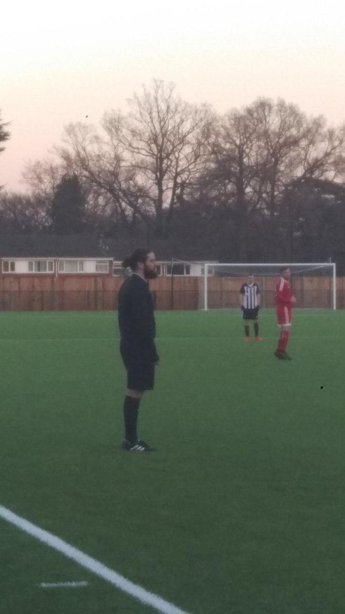 mirkobolesan's tweet photo. Referee at Bracknell vs Lydney has a beard and top-knot. Attendance: 248.

#ref #refchat https://t.co/5kMkP8UZs4