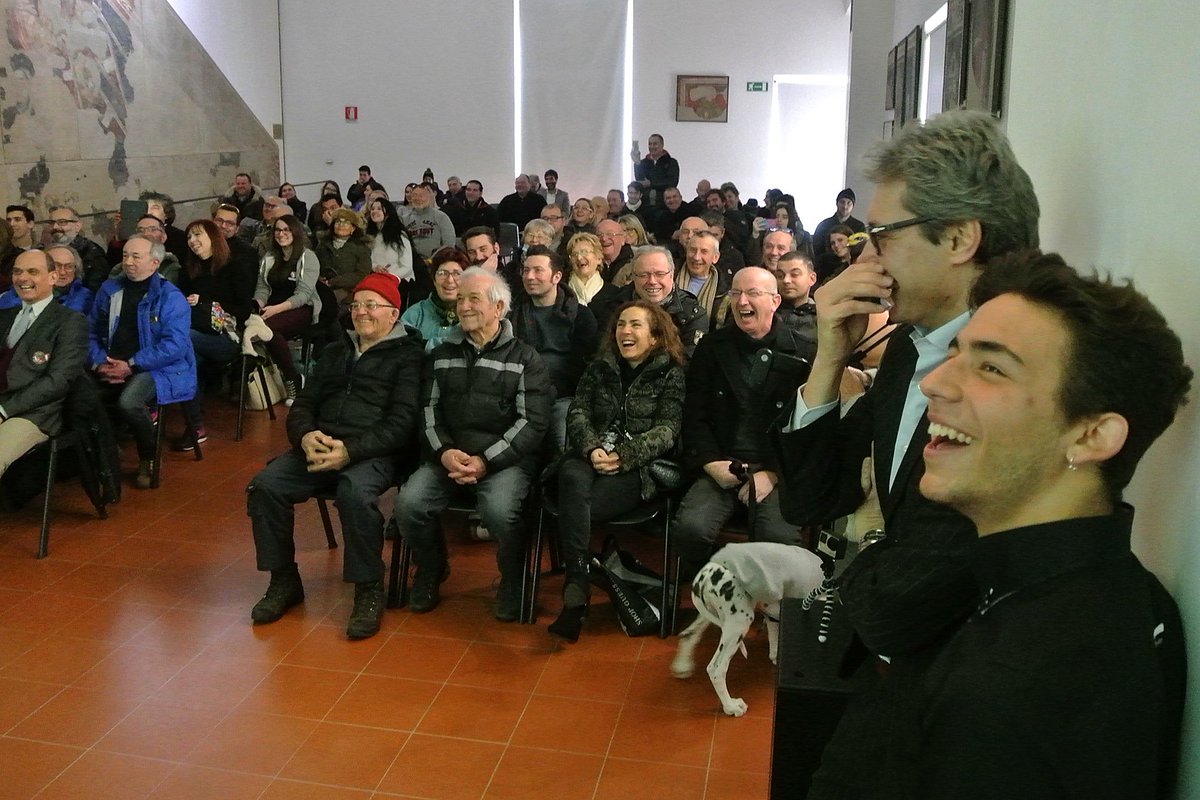 comunerimini's tweet photo. #Rimini incontra Enea Bastianini: “Enea siamo qua!”: https://t.co/51adi7n4O2
@eneabastianini https://t.co/zAlXBNVTje