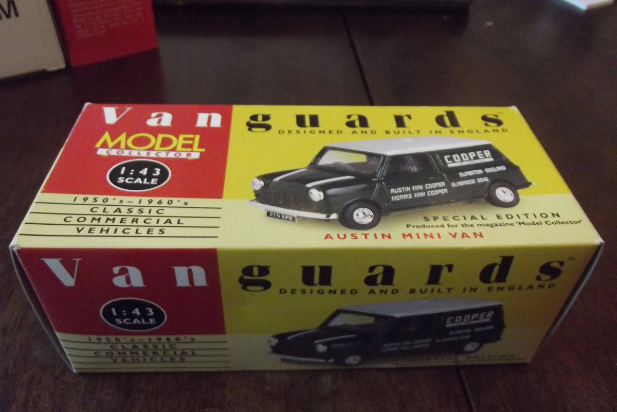 SPTrowerEsq's tweet image. Spent a chunk of today photographing glamorous models... #diecast #modelcollector #classicmini