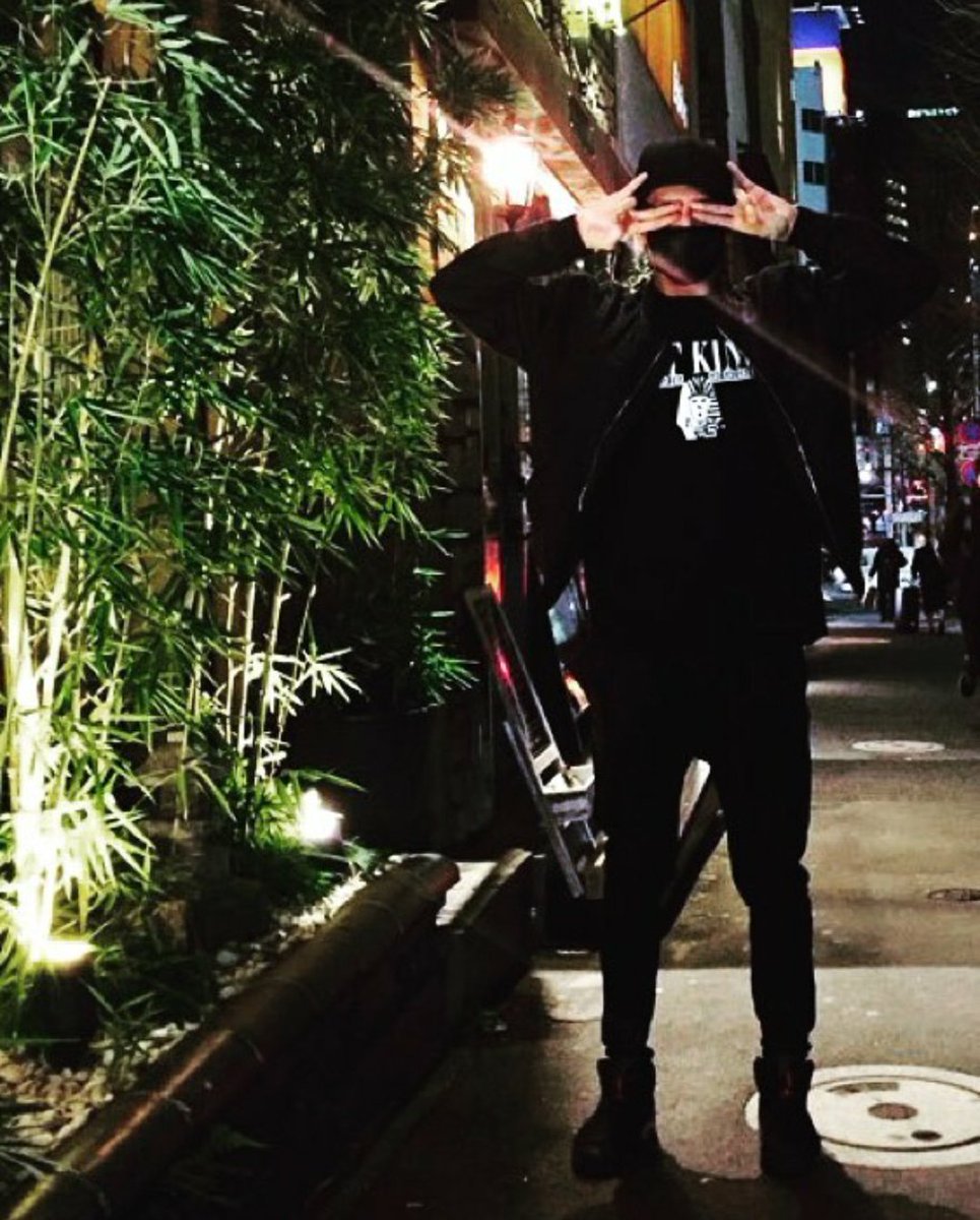 Timeto_Ravi's tweet photo. 160122 라비 인스타그램 #tokyo
https://t.co/CmXG215kEY https://t.co/jAAdmTPYiN