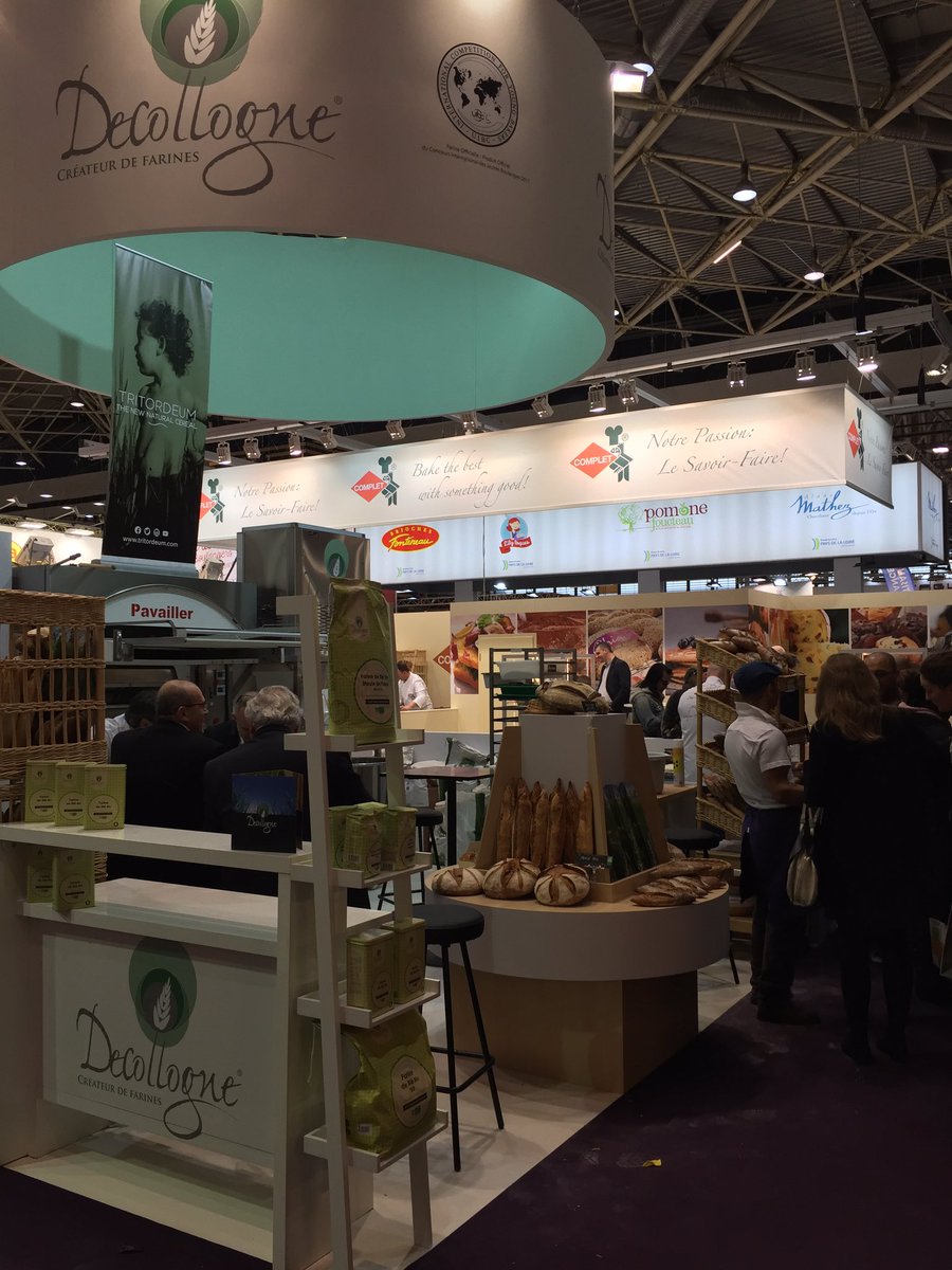 VictoriaParshin's tweet photo. @DecollogneBio @DijonCereales au @Sirha_Lyon : venez nombreux déguster des beaux pains et belles pizza https://t.co/ebVUOr4RaQ