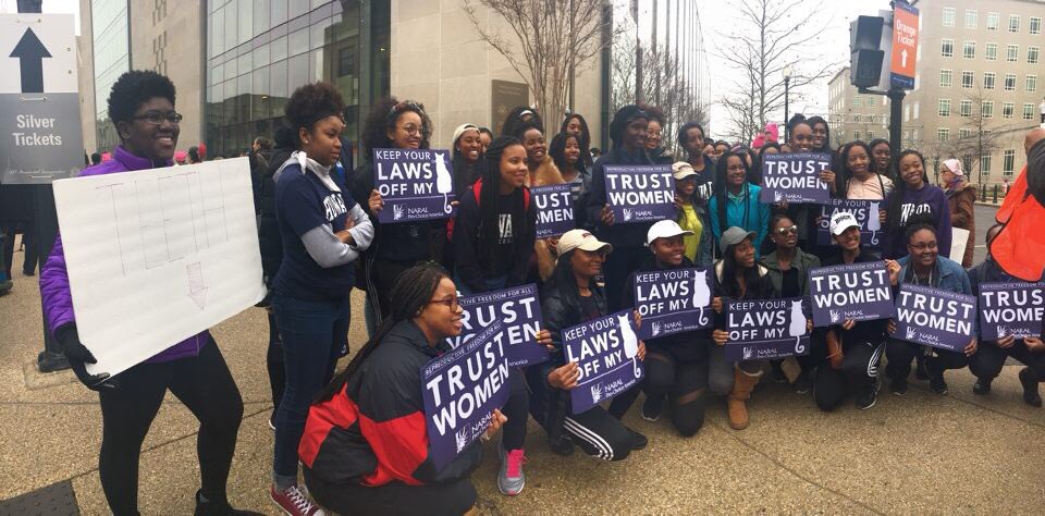 RevoltHU's tweet photo. #MarchWithRevolt #WomensMarch πΊ https://t.co/twir28XPh7
