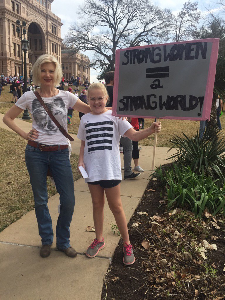 Beth Broderick Austin T Co Q4c0j1bo7u Twitter