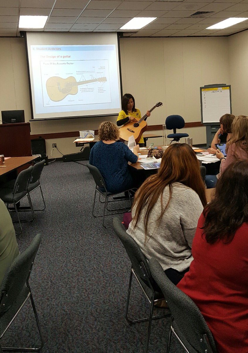 thebrowne_math's tweet photo. @Swoop_Swoop Great Audience 2day! @R4Math  conference @r4MathLeader Math peeps rock! https://t.co/NYi9R3t3dX