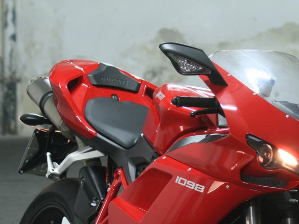 tekarbon's tweet photo. #carbonfiber #mirrorcovers Ducati #1098s #1198s #848evo are in stock #ducati1098 #ducati1198 #ducaticorse #tekarbon https://t.co/QtSk4w8dBr https://t.co/XMin07yxAg