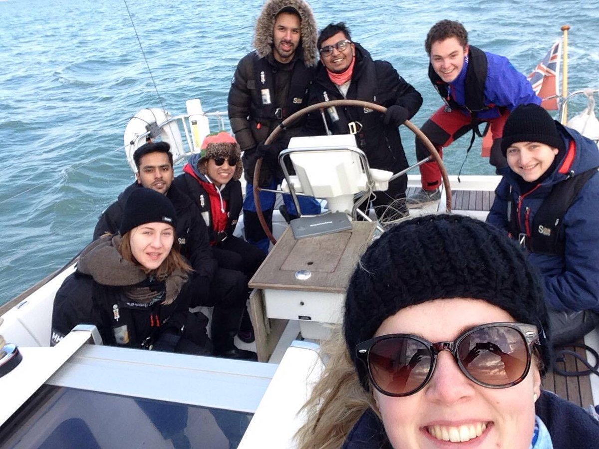 WarwickSailing's tweet photo. Casual #yachting crew having perfect weather conditions for their weekend in the #solent.⛵️
#sailing #yacht #warwickuni https://t.co/KQd7FL1UYq