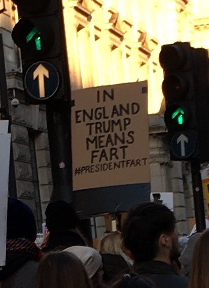 mum_on_bike's tweet photo. Londoners had plenty of messages for the president today. #womensmarchlondon #WomensMarch #presidentfart https://t.co/uTfxFxAjBZ