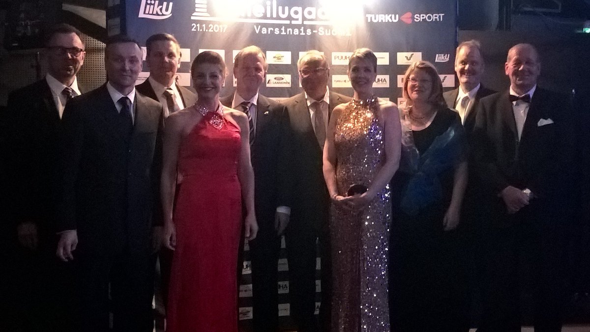 walthar's tweet photo. .@AurinkoGolf  johtokunta #vsugaala'ssa https://t.co/8L9xJS3vwH
