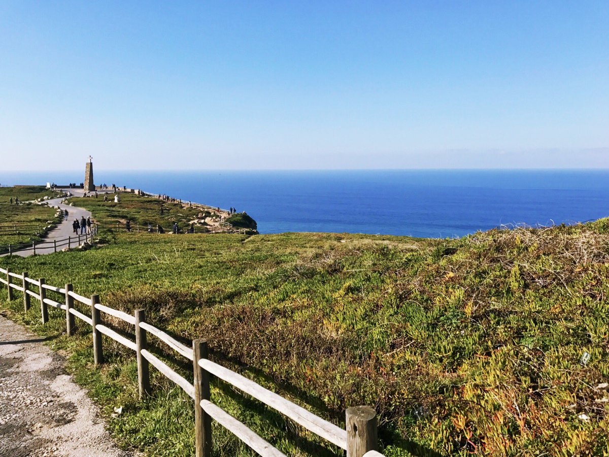 KevinKwanLoucks's tweet photo. Looking out at the westernmost point in all of Europe. #cabodaroca #caperoca #sintra #portugal #europe #lifeofanemba #travel #atlanticocean https://t.co/Eltt5Wggxz