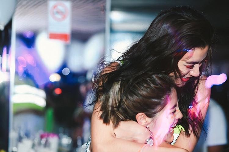 เบิร์ดเดย์นะคุณคิมเบอร์ลี่! <a href="/kimmykiimberley/">Kimberley</a> 🎂💗 มีความสุขมากๆ ขอให้เธอเจอแต่สิ่งดีๆประสบความสำเร็จทุกๆอย่างนะ รักเสมอ..เพื่อนรักของศรี..!!