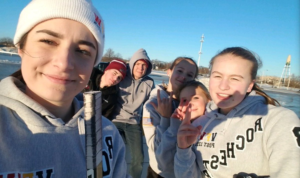 pmcpeak14's tweet photo. Happy Hockey Day Minnesota #HDM17 https://t.co/yBdmvFDCoF