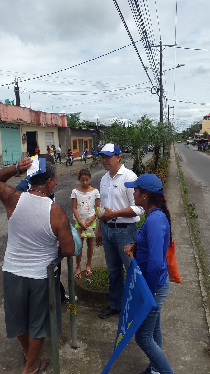 GustavoNunezL's tweet photo. Seguimos nuestro recorrido dando a conocer las propuestas que harán qur el Ecuador #NoSeDetenga #LaConcordia #Avance con nosotros https://t.co/03jdAiZxvD
