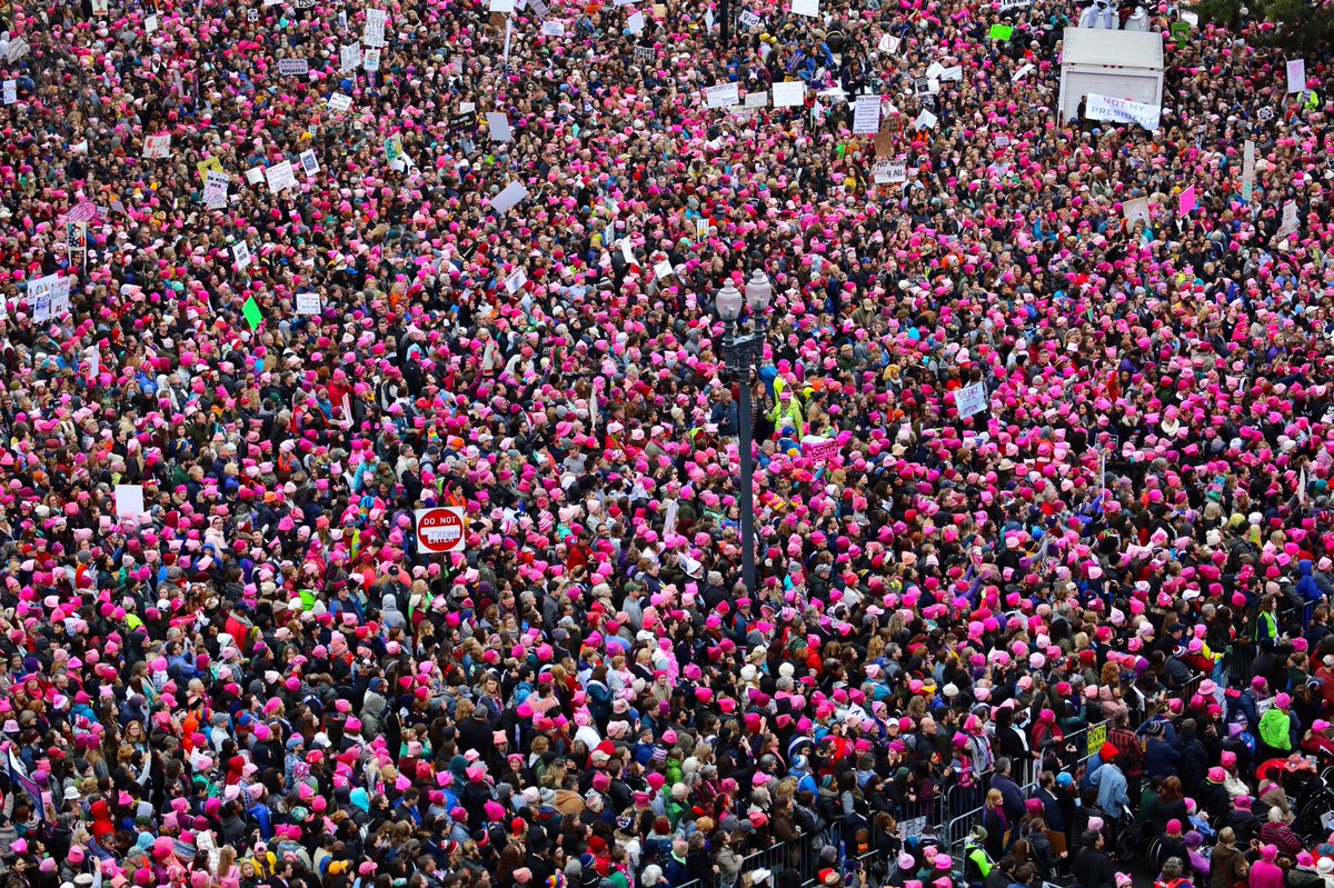 AndrewDumont's tweet photo. Thank you, #WomensMarch. You've taken a large portion of the country from miserable to empowered when it needed it most. 

Historic moment. https://t.co/ubWev9rfJl