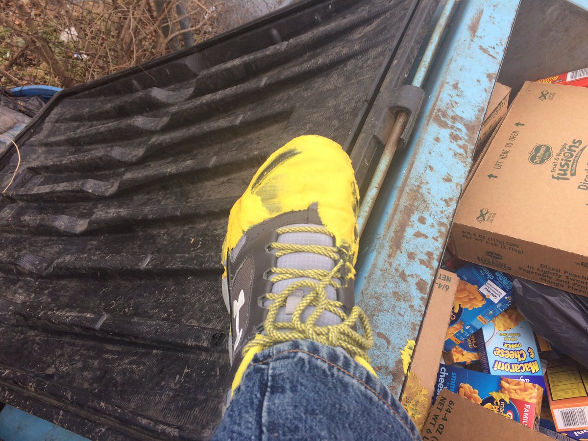 NDFprincipal's tweet photo. Although, my sneaker fell victim to a mustard container. #serviceproblems #darnmustard https://t.co/8j6CnBA6LD